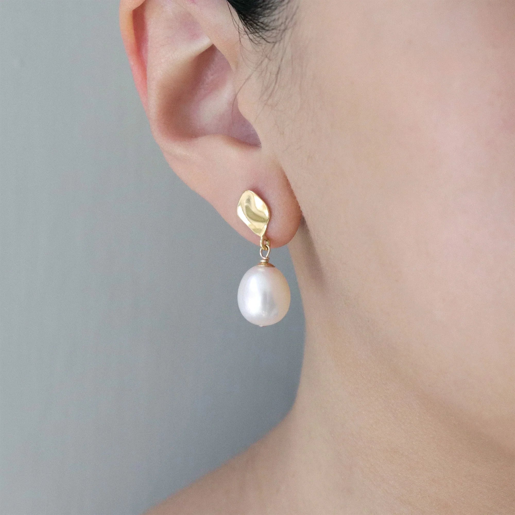 Can You Wear Pearl Earrings with Silver Jewellery? (Spoiler: Absolutely, Here’s How to Nail It!)