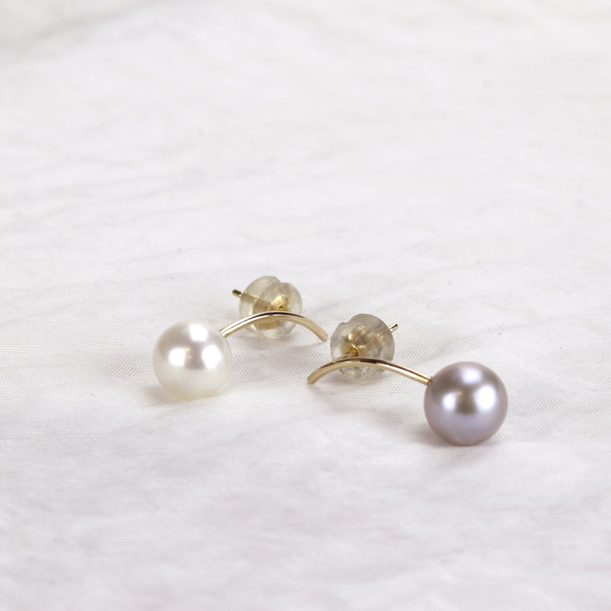 9ct Gold Dual Toned Pearl Earrings