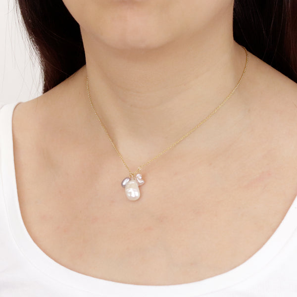 Cluster Pearl Pendant Necklace