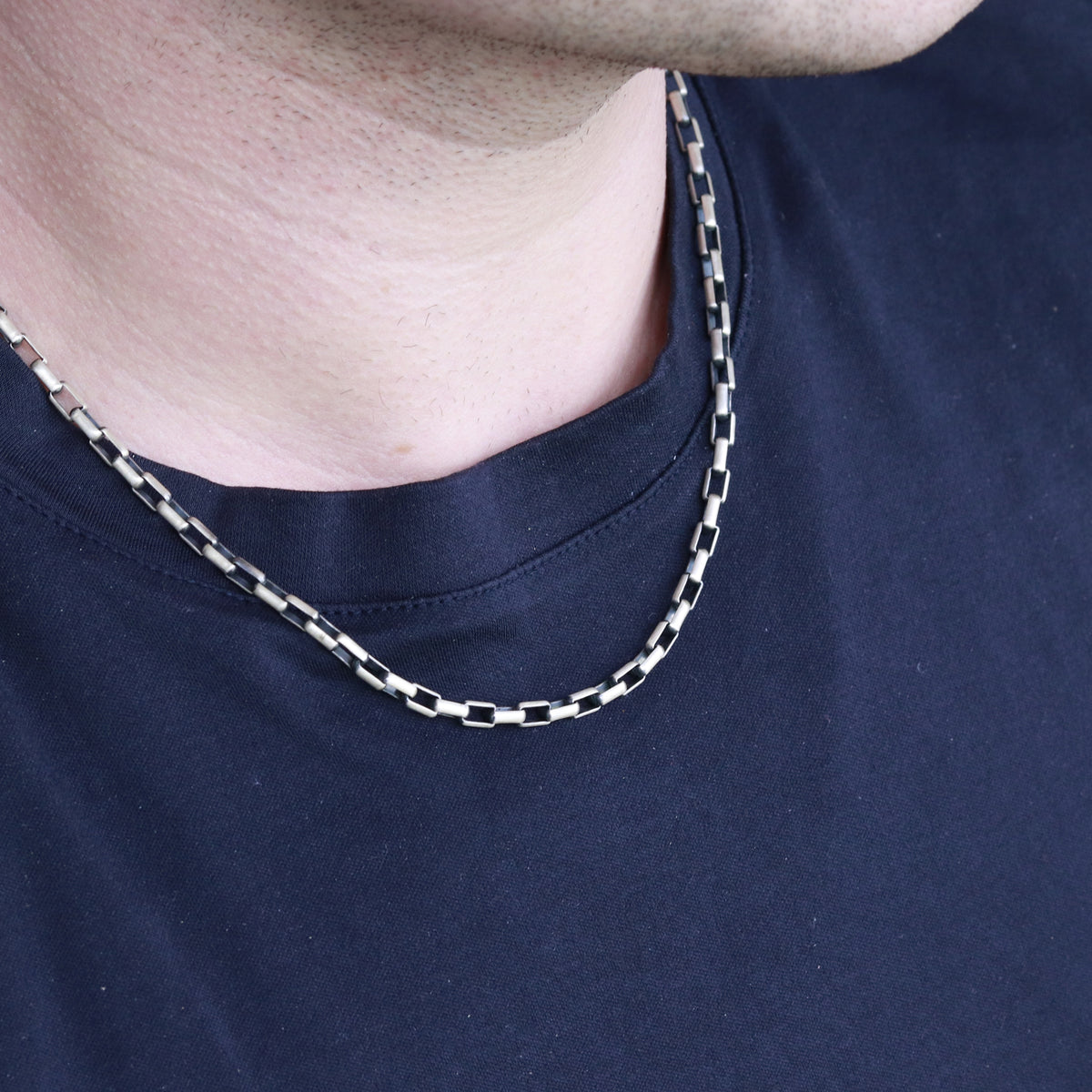 Rectangular Chain Necklace