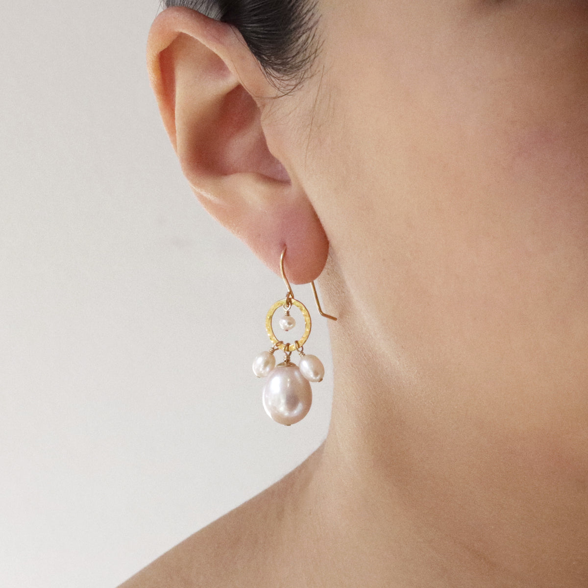 Hammered Circle & Pearl Drop Earrings