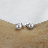 Round Pearl Studs
