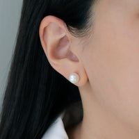 Round Pearl Studs