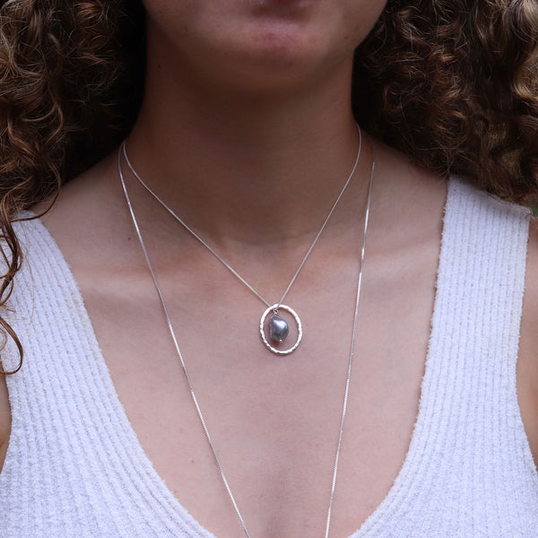 Hammered Oval with Baroque Grey Pearl Necklace