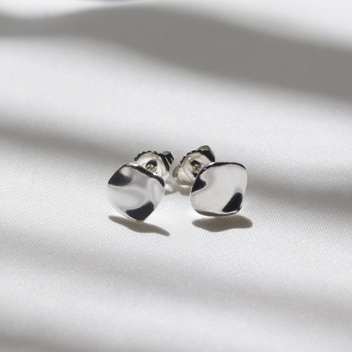 Ripple Textured Studs