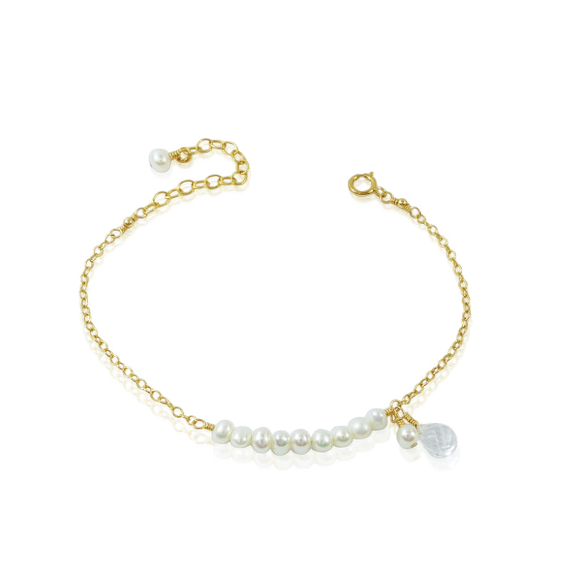 Delicate Pearl Bracelet