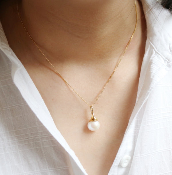 White Pearl Vermeil Pendant