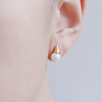 White Pearl Gold Studs