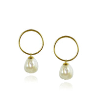 Circle Pearl Earrings