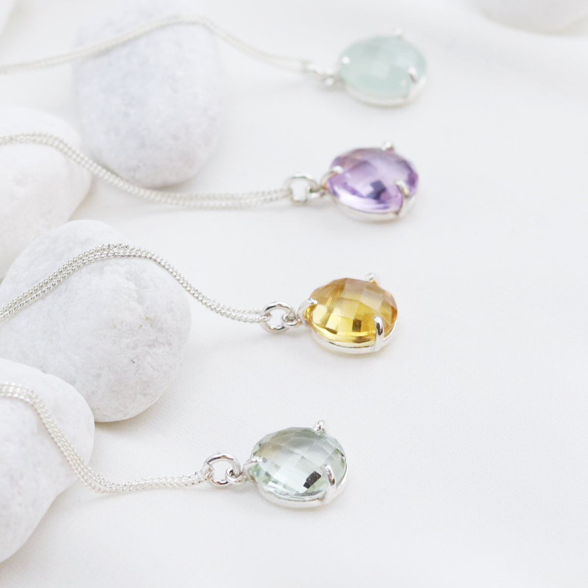 Round Gem Pendant Necklace