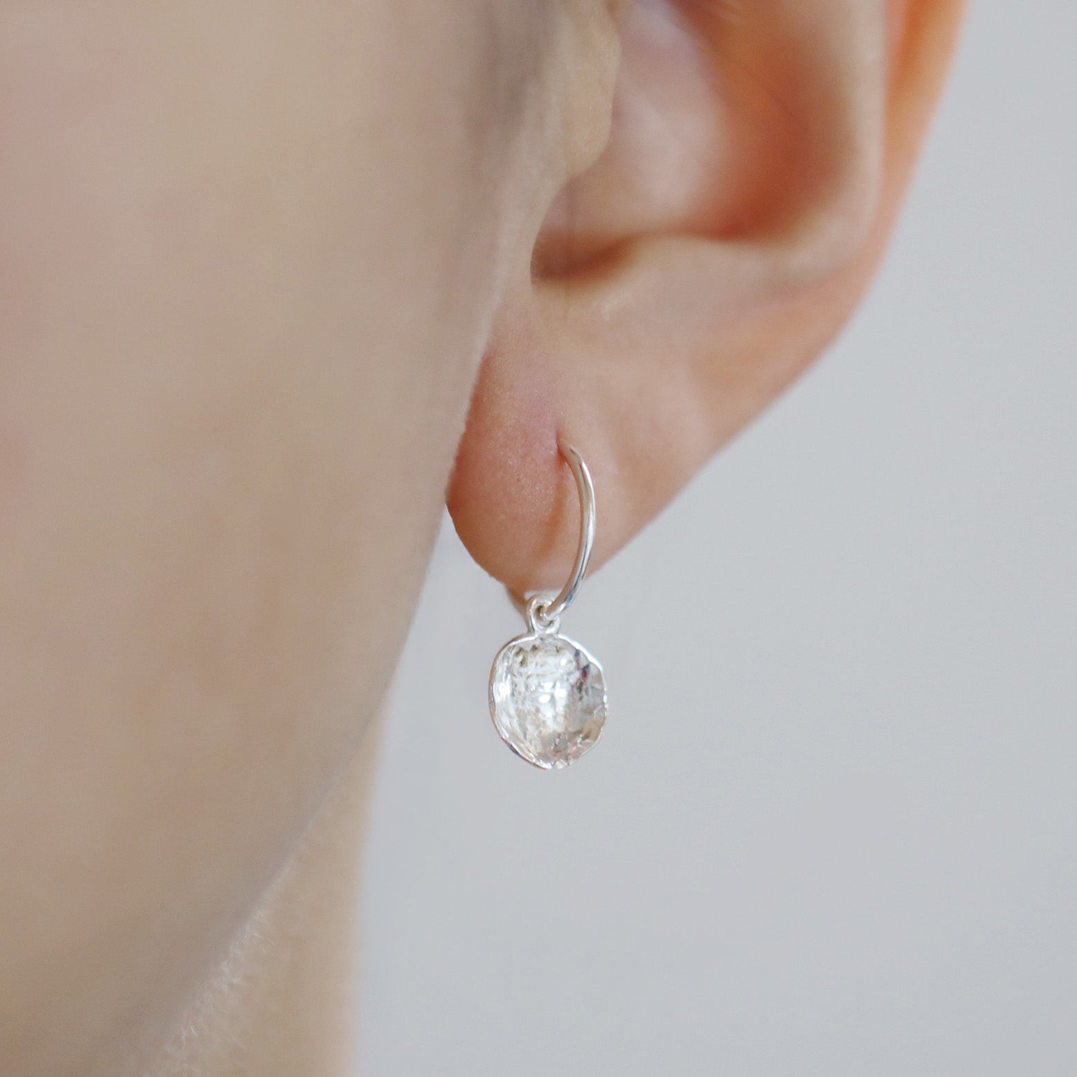 Small disc earrings shop